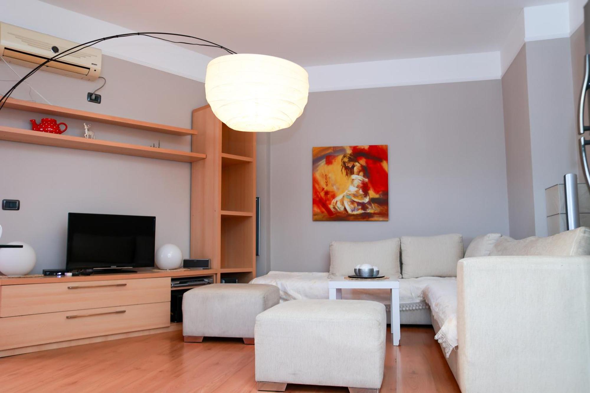 Cherry Apartment Tirana Exterior photo
